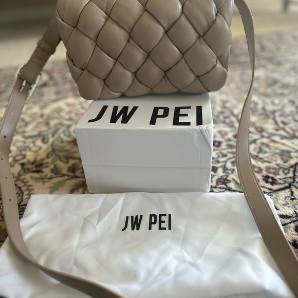 JW Pei Puffy Bag - Picture 3 of 3